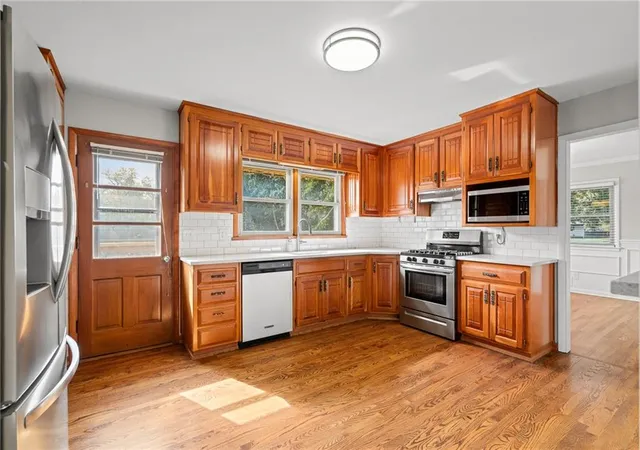 Photo 3 of Single family home for sale at 10315 W 69th Street, Shawnee, KS 66203 | MLS# 2647172 | Listing updated on 2026-10-23