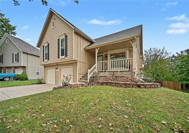 Photo 4 of Single family home for sale at 10208 Longwood Ct, Kansas City, KS 66109 | MLS# 2647193 | Listing updated on 2026-10-20