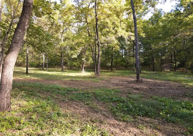 Photo 2 of Single family home for sale at 940 Ne 981 Road, Windsor, MO 65360 | MLS# 2647195 | Listing updated on 2026-10-15