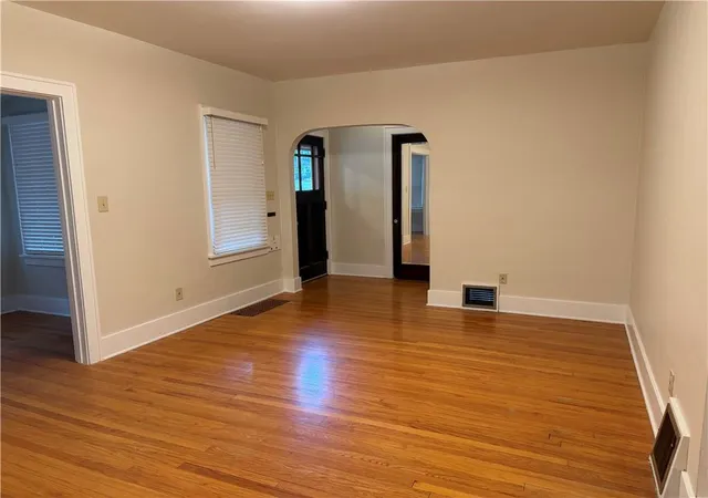 Photo 4 of Single family home for sale at 2724 Fairleigh Ter, Saint Joseph, MO 64506 | MLS# 2647197 | Listing updated on 2026-10-19