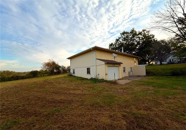 Photo 2 of Sale Pending at 23428 Guthrie Rd, Linwood, KS 66052 | MLS# 2647208 | Listing updated on 2026-10-28