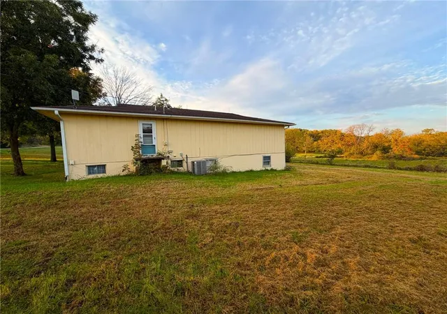 Photo 4 of Sale Pending at 23428 Guthrie Rd, Linwood, KS 66052 | MLS# 2647208 | Listing updated on 2026-10-28