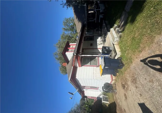 Photo 2 of Single family home for sale at 316 S White Ave, Kansas City, MO 64123 | MLS# 2647213 | Listing updated on 2026-10-26