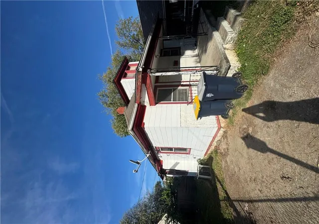 Photo 3 of Single family home for sale at 316 S White Ave, Kansas City, MO 64123 | MLS# 2647213 | Listing updated on 2026-10-26