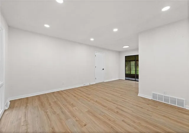 Photo 4 of Single family home for sale at 3329 S Claremont Ave, Independence, MO 64052 | MLS# 2647219 | Listing updated on 2026-10-17