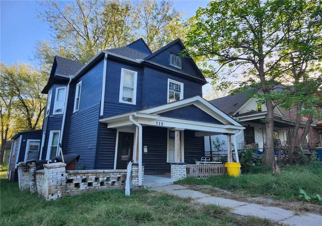 Photo 2 of Single family home for sale at 715 Lafayette Ave, Kansas City, KS 66101 | MLS# 2647222 | Listing updated on 2026-10-15
