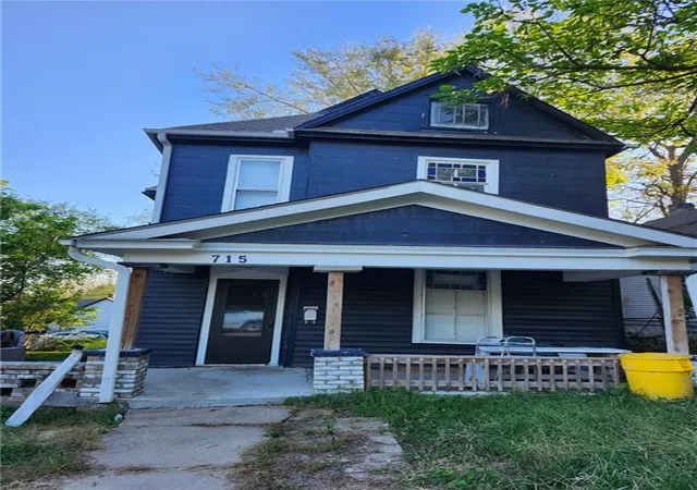 Photo 3 of Single family home for sale at 715 Lafayette Ave, Kansas City, KS 66101 | MLS# 2647222 | Listing updated on 2026-10-15