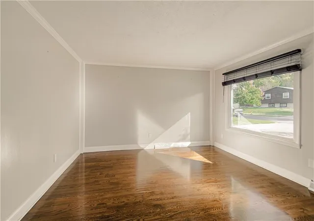 Photo 3 of Single family home for sale at 10006 Benson St, Overland Park, KS 66212 | MLS# 2647224 | Listing updated on 2026-10-16