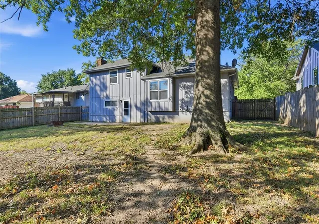 Photo 1 of Single family home for sale at 1419 N Aztec Ave, Independence, MO 64056 | MLS# 2647225 | Listing updated on 2026-10-15