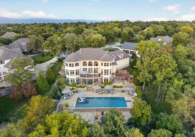 Photo 1 of Mansion for sale at 460 Nw Riven Rock Cir, Lees Summit, MO 64081 | MLS# 2647230 | Listing updated on 2026-10-17
