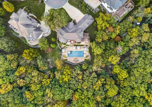 Photo 3 of Mansion for sale at 460 Nw Riven Rock Cir, Lees Summit, MO 64081 | MLS# 2647230 | Listing updated on 2026-10-17