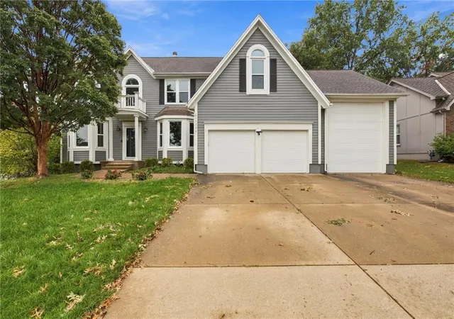 Photo 1 of Single family home for sale at 15324 Lowell Ave, Overland Park, KS 66223 | MLS# 2647240 | Listing updated on 2026-10-17