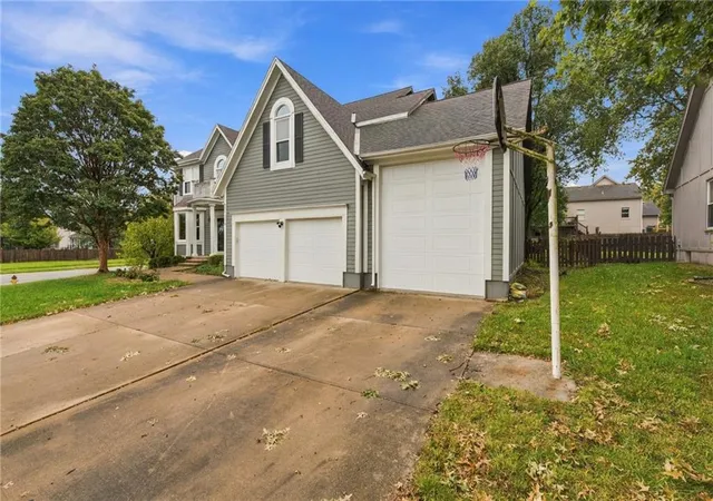 Photo 2 of Single family home for sale at 15324 Lowell Ave, Overland Park, KS 66223 | MLS# 2647240 | Listing updated on 2026-10-17