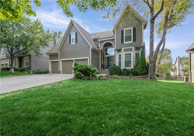 Photo 1 of Single family home for sale at 12738 King St, Overland Park, KS 66213 | MLS# 2647243 | Listing updated on 2026-10-18