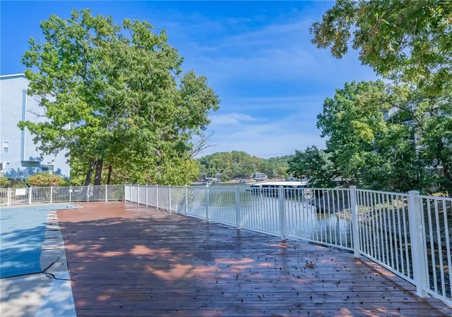 Photo 77 of Single family home for sale at 16 Buckingham Ct, Camdenton, MO 65020 | MLS# 2647248 | Listing updated on 2026-10-18