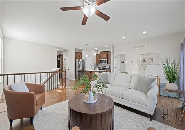Photo 3 of Townhouse for sale at 700 W Shawnee Ct, Gardner, KS 66030 | MLS# 2647252 | Listing updated on 2026-10-29