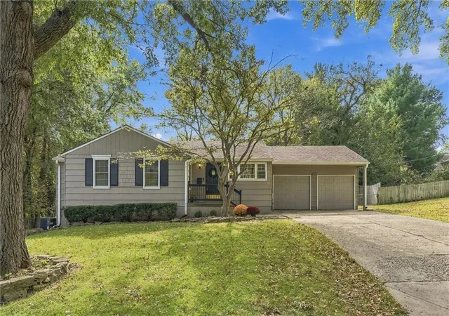 Single family home for sale at 4717 W 77th Place, Prairie Village, KS 66208 | MLS# 2647264