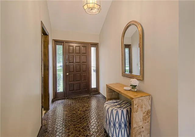 Photo 3 of Sale Pending at 9835 W 101st Street, Overland Park, KS 66212 | MLS# 2647271 | Listing updated on 2026-10-19