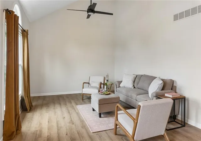 Photo 2 of Single family home for sale at 7606 Nw 73rd Court, Kansas City, MO 64152 | MLS# 2647276 | Listing updated on 2026-10-20