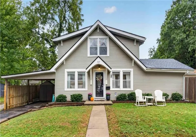 Photo 1 of Sale Pending at 7827 Main St, Kansas City, MO 64114 | MLS# 2647277 | Listing updated on 2026-10-18