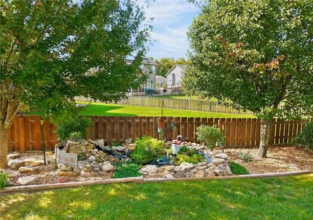 Photo 4 of Single family home for sale at 406 Buck Ct, Kearney, MO 64060 | MLS# 2647281 | Listing updated on 2026-10-17