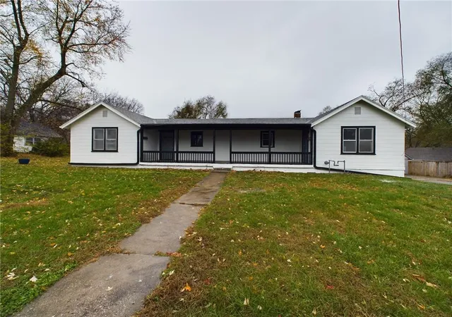 Photo 1 of Multi family home for sale at 1013 W South Ave, Independence, MO 64050 | MLS# 2647282 | Listing updated on 2026-10-27