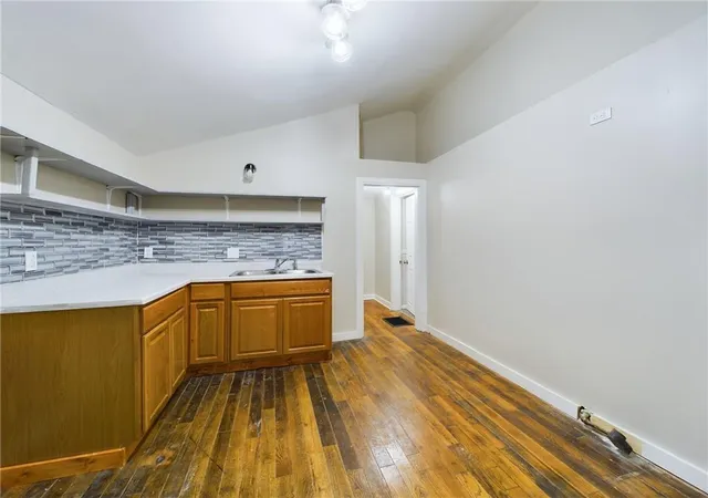 Photo 3 of House for sale at 1013 W South Ave, Independence, MO 64050 | MLS# 2647282 | Listing updated on 2026-10-27