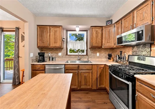 Photo 4 of Single family home for sale at 1926 4th Street, Lees Summit, MO 64081 | MLS# 2647298 | Listing updated on 2026-10-24