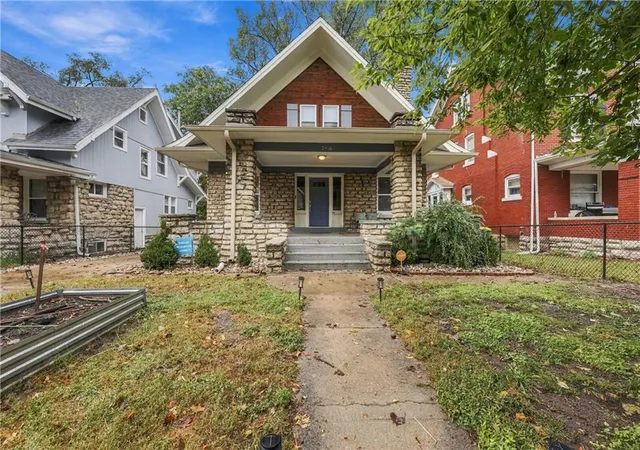 Photo 3 of Single family home for sale at 3416 S Benton Ave, Kansas City, MO 64128 | MLS# 2647299 | Listing updated on 2026-10-21