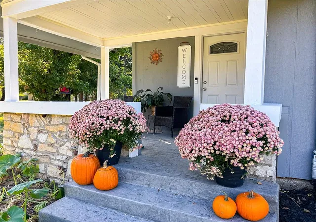 Photo 2 of Single family home for sale at 502 N 7th Street, La Cygne, KS 66040 | MLS# 2647309 | Listing updated on 2026-10-21