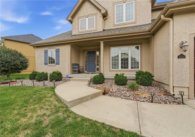 Photo 2 of Single family home for sale at 10303 N Dallas Ave, Kansas City, MO 64154 | MLS# 2647315 | Listing updated on 2026-10-18
