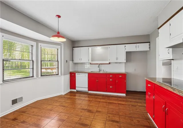 Photo 4 of Single family home for sale at 9532 Benson St, Overland Park, KS 66212 | MLS# 2647317 | Listing updated on 2026-10-18