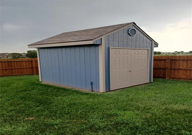 Photo 26 of Single family home for sale at 916 Cedar Ct, Paola, KS 66071 | MLS# 2647331 | Listing updated on 2026-10-17