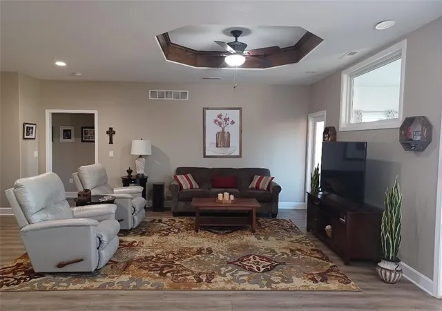 Photo 3 of Single family home for sale at 916 Cedar Ct, Paola, KS 66071 | MLS# 2647331 | Listing updated on 2026-10-17