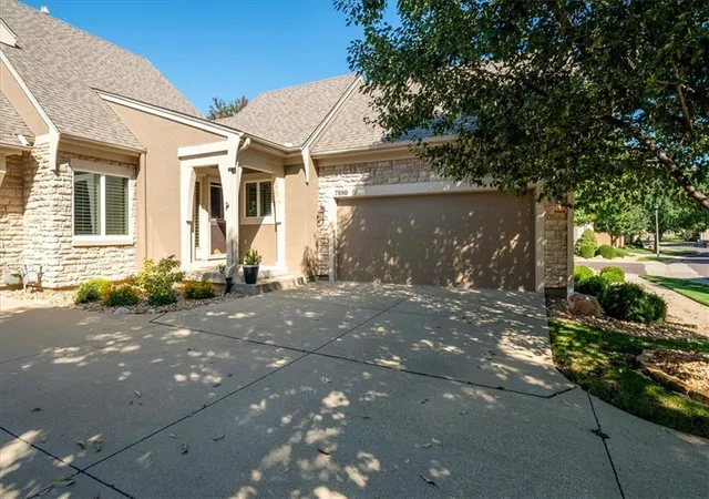 Single family home for sale at 7880 W 157th Terrace, Overland Park, KS 66223 | MLS# 2647332