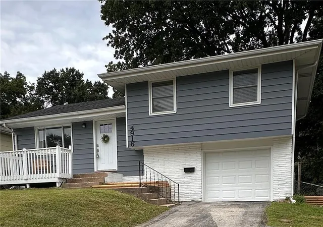 Single family home for sale at 4916 N Manchester Ave, Kansas City, MO 64119 | MLS# 2647345