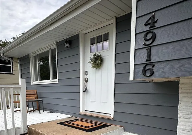 Photo 2 of Single family home for sale at 4916 N Manchester Ave, Kansas City, MO 64119 | MLS# 2647345 | Listing updated on 2026-10-17