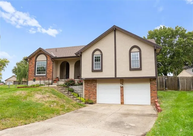 Single family home for sale at 2840 S 54th Terrace, Kansas City, KS 66106 | MLS# 2647353