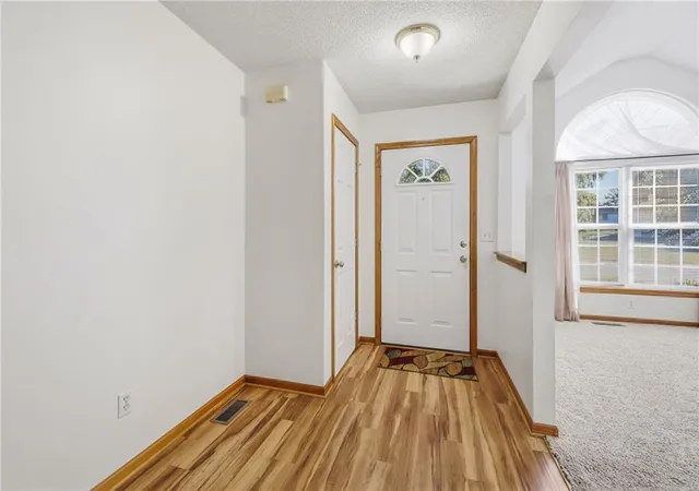 Photo 4 of House for sale at 10504-06 Maple Ave, Peculiar, MO 64078 | MLS# 2647354 | Listing updated on 2026-10-22