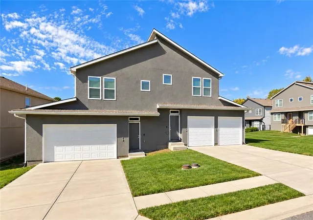Photo 1 of Multi family home for sale at 7622 N Mercier Ct, Kansas City, MO 64118 | MLS# 2647358 | Listing updated on 2026-10-27