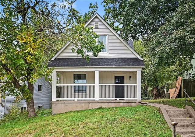 Photo 1 of Single family home for sale at 1511 N 28th Street, Kansas City, KS 66102 | MLS# 2647359 | Listing updated on 2026-10-16