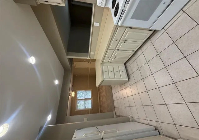 Photo 3 of House for sale at 300 Jackson Ave, Kansas City, MO 64124 | MLS# 2647364 | Listing updated on 2026-10-16