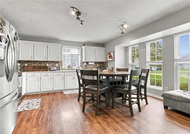 Photo 3 of Single family home for sale at 1027 Swallow Ct, Liberty, MO 64068 | MLS# 2647374 | Listing updated on 2026-10-20