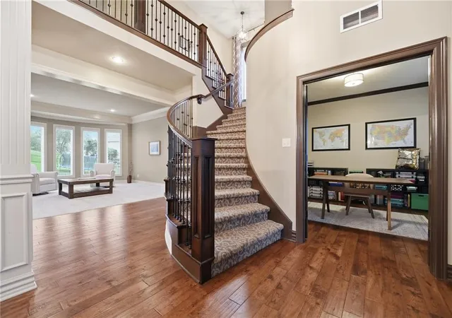 Photo 3 of Single family home for sale at 320 NW Thoreau Cir, Lees Summit, MO 64081 | MLS# 2647379 | Listing updated on 2026-10-24