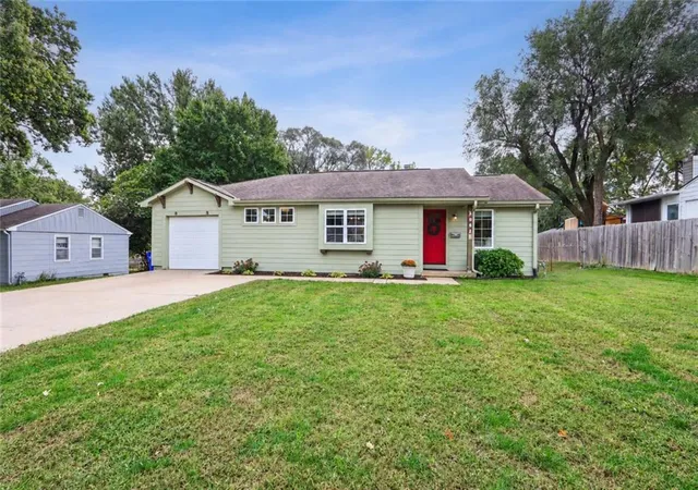 Photo 1 of Single family home for sale at 10921 W 64th Terrace, Shawnee, KS 66203 | MLS# 2647385 | Listing updated on 2026-10-23