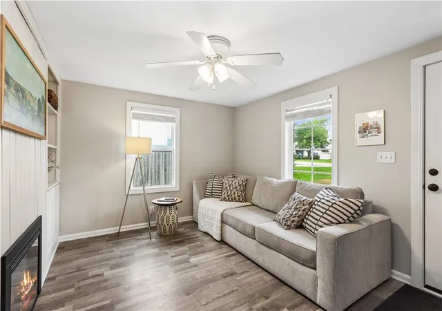 Photo 4 of Single family home for sale at 10921 W 64th Terrace, Shawnee, KS 66203 | MLS# 2647385 | Listing updated on 2026-10-23