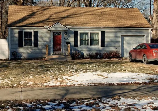 Photo 1 of Sale Pending at 7616 Santa Fe Dr, Overland Park, KS 66204 | MLS# 2647387 | Listing updated on 2026-10-21