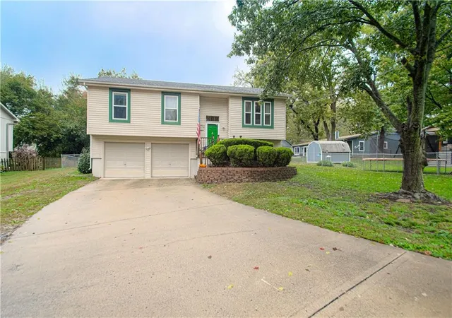 Photo 1 of Single family home for sale at 612 E 3rd Street, Edgerton, KS 66021 | MLS# 2647391 | Listing updated on 2026-10-22