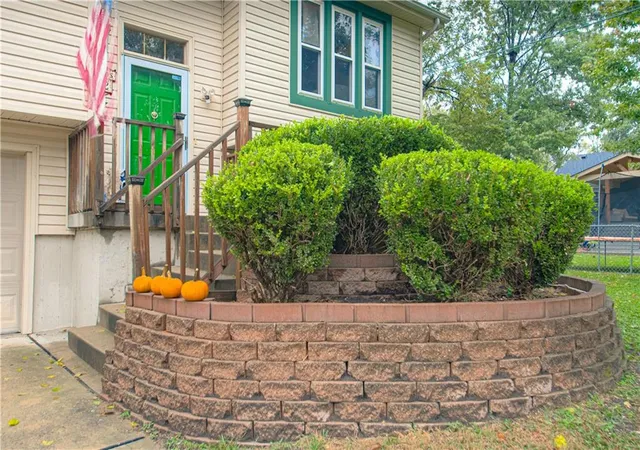 Photo 3 of Single family home for sale at 612 E 3rd Street, Edgerton, KS 66021 | MLS# 2647391 | Listing updated on 2026-10-22