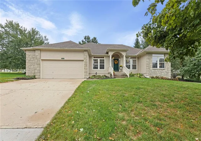 Photo 1 of Single family home for sale at 29483 Masters Ct, Louisburg, KS 66053 | MLS# 2647395 | Listing updated on 2026-10-16